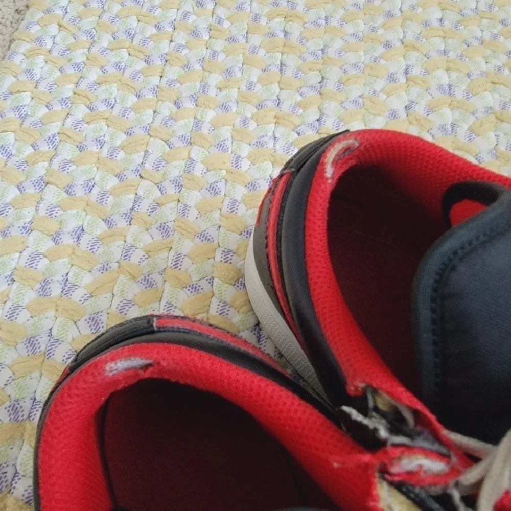Air Jordan 1 Low Sneakers 6Y
